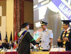 Unsurya Kukuhkan Dua Guru Besar dan 414 Lulusan di Wisuda ke-37